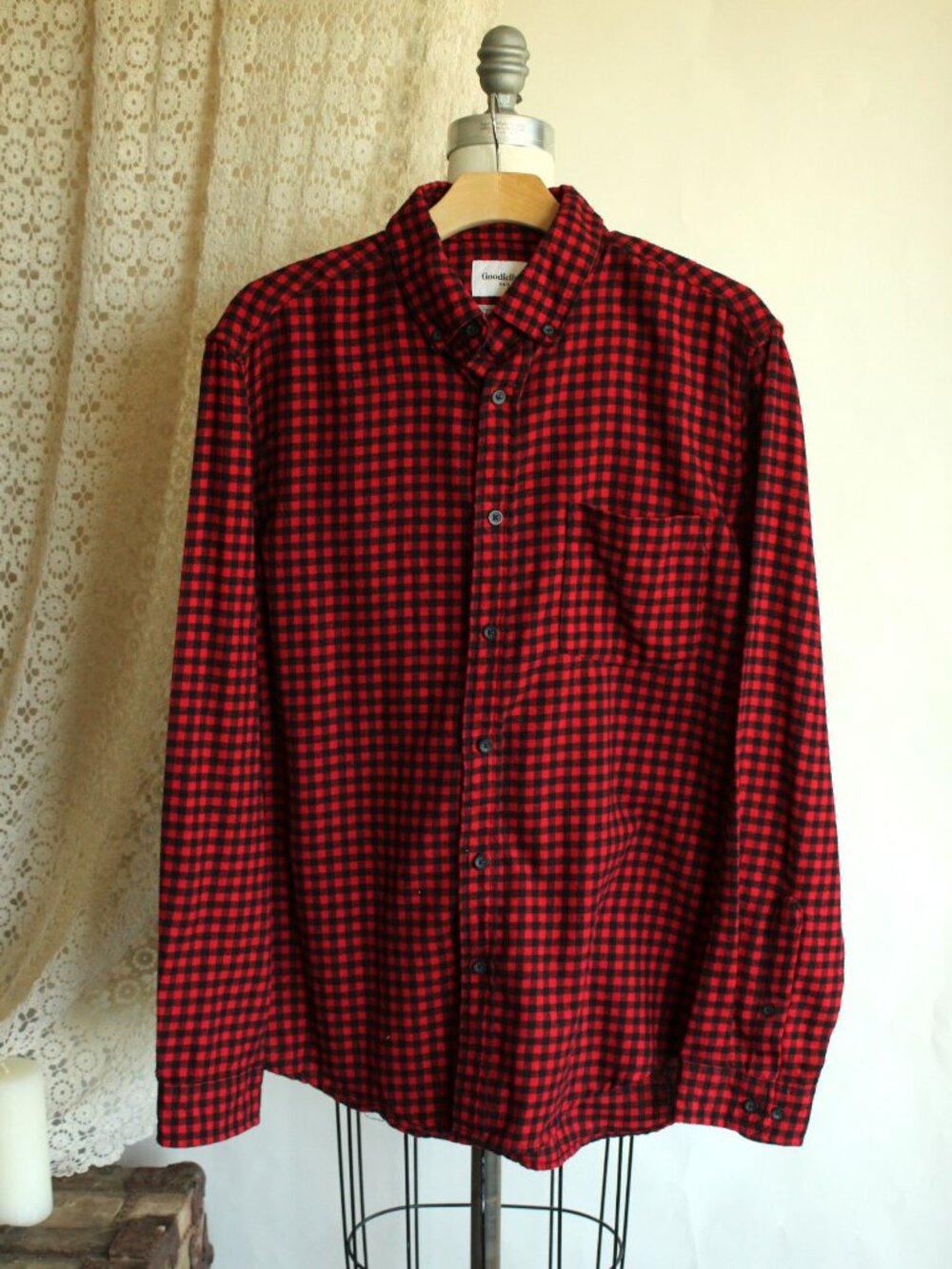 Goodfellow & Co Mens, Size L, Red & Black Plaid Button-Up Flannel Shirt - Picture 2 of 10